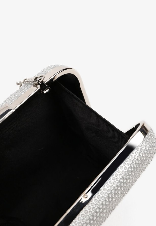 Srebrna Kwadratowa Torebka Kopertówka z Łańcuszkiem Zdobiona Cyrkoniami Realina