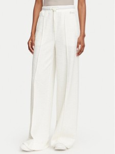 Guess Spodnie materiałowe W6YB13 K4363 Kremowy Relaxed Fit