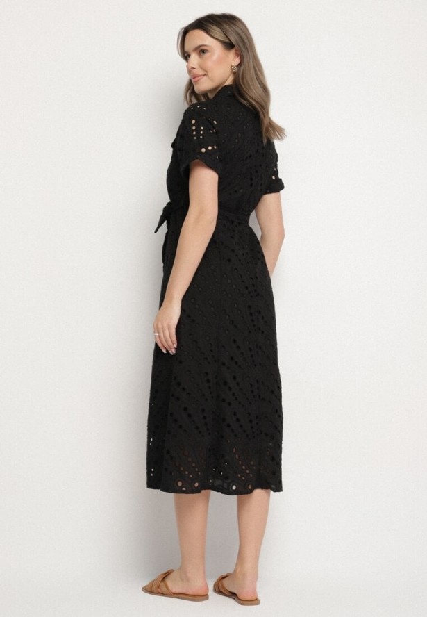 Czarna Koszulowa Sukienka Haftowana z Paskiem Rinessa