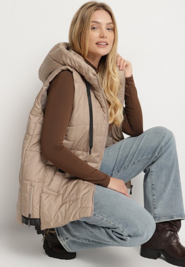 Beżowa Pikowana Kamizelka z Kapturem i Sznurkami Imvila