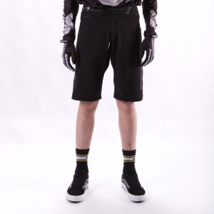 Szorty Stay Strong V2 race