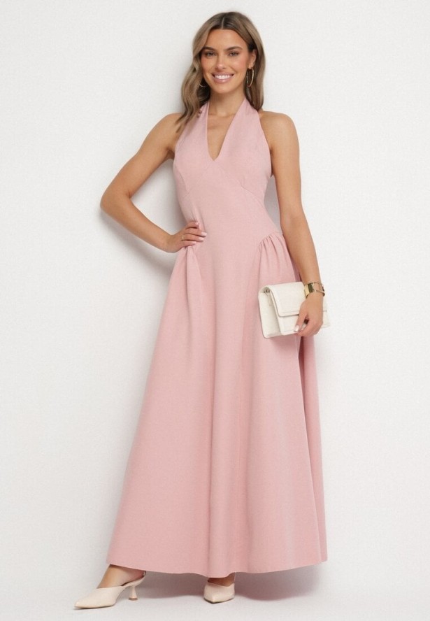 Różowa Sukienka o Rozkloszowanym Kroju z Wiązanym Dekoltem Halter Senicea