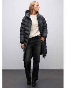 Street One Płaszcz pikowany w kolorze granatowym rozmiar: 36