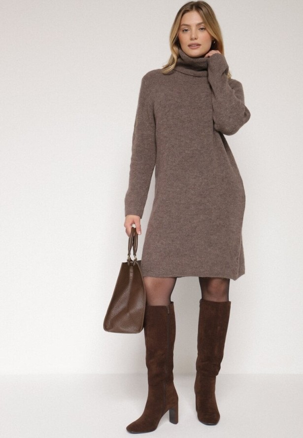 Jasnobrązowa Sukienka Sweterkowa z Golfem z Wiskozą i Wełną Fedamira