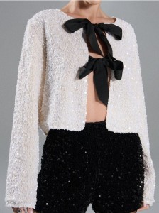 Żakiet z ozdobnymi wiązaniami - kremowy