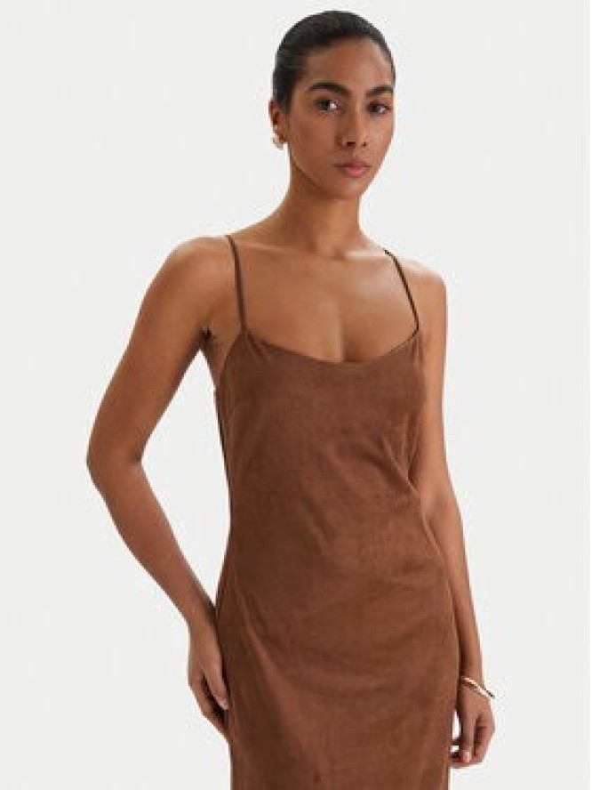 Bardot Sukienka z imitacji skóry Nadira 59194DB3 Brązowy Slim Fit