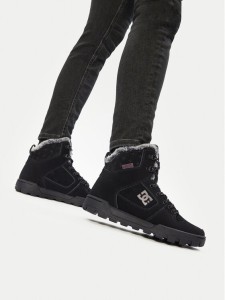 DC Shoes Trzewiki Manteca 4 ADJB100012-BK2 Czarny