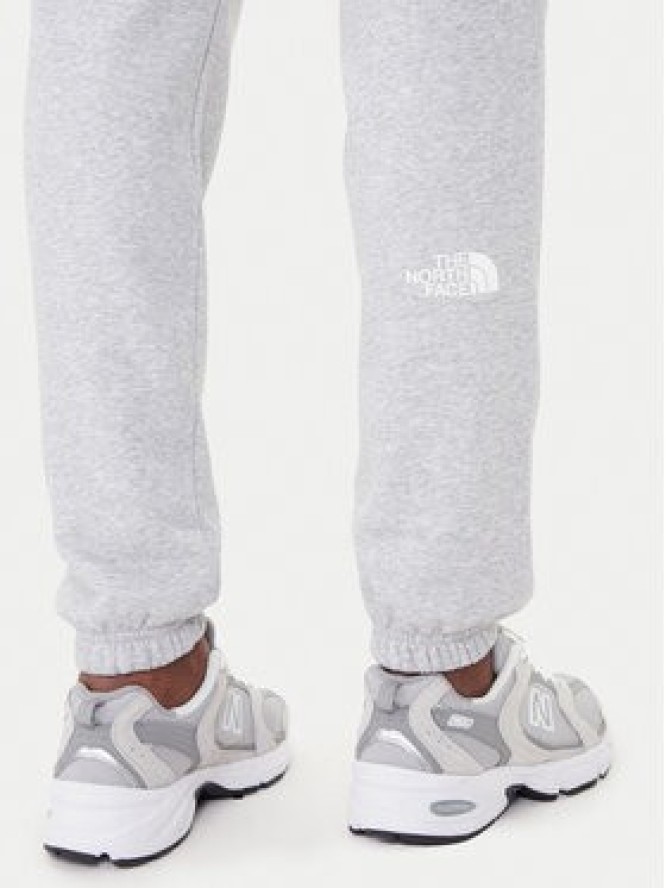 The North Face Spodnie dresowe Simple Dome NF0A8C1Y Szary Regular Fit