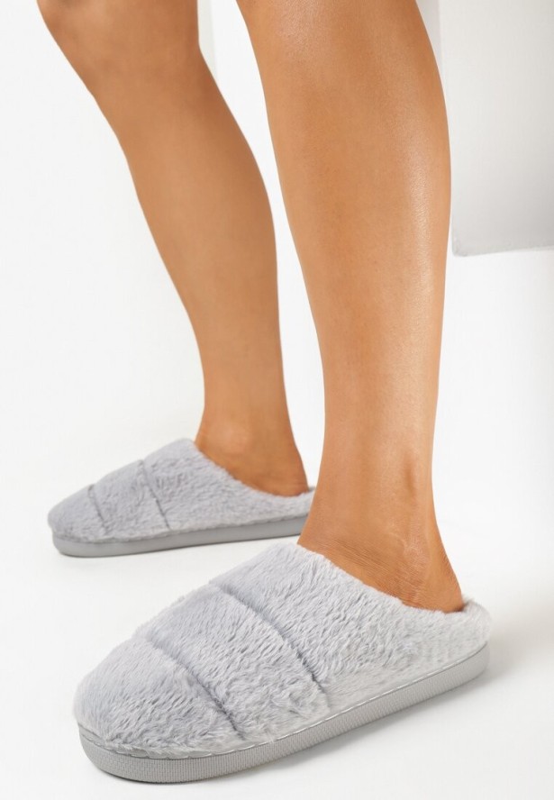 Szare Kapcie z Miękkiego Futerka z Zakrytym Noskiem Naveritte