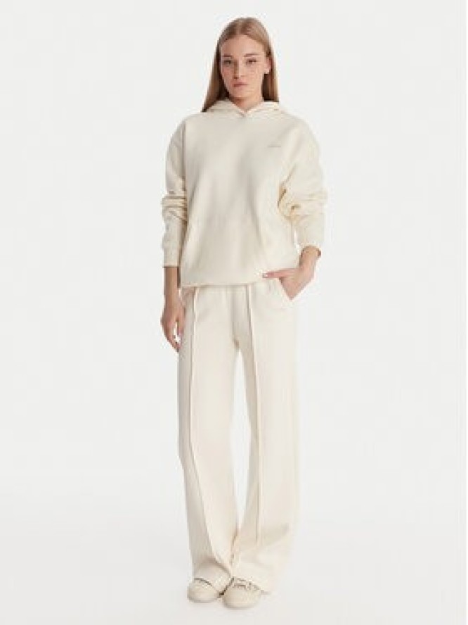 Guess Spodnie dresowe V6RB17 K9V31 Écru Regular Fit