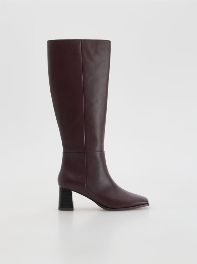 Skórzane kozaki na obcasie - mahoniowy