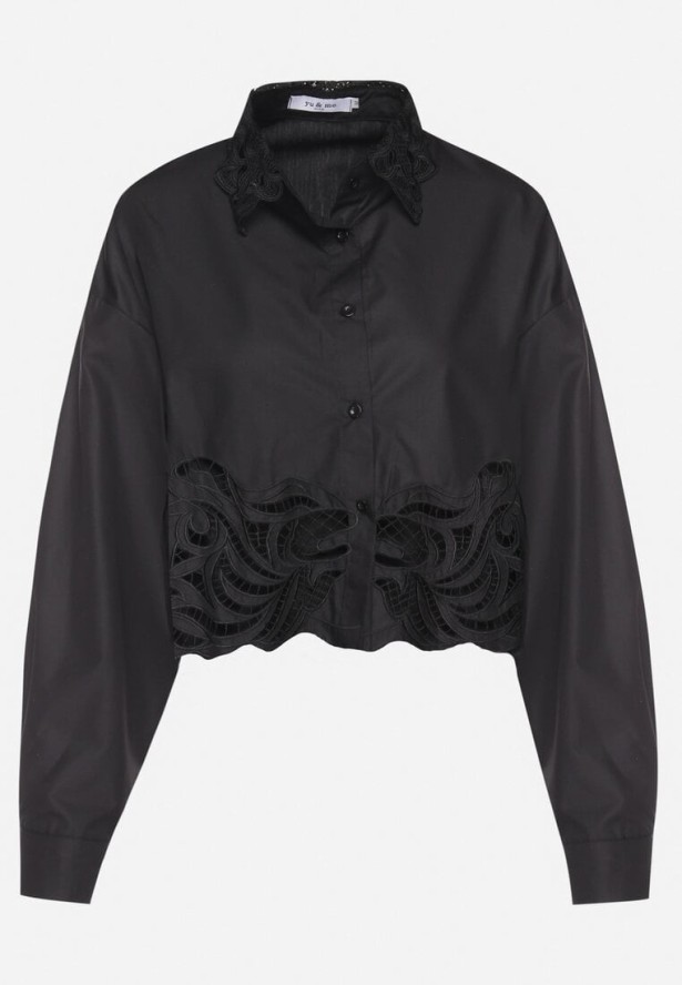 Czarna Krótka Koszula Oversize z Wiskozą Zdobiona Ażurowymi Wstawkami Calbia