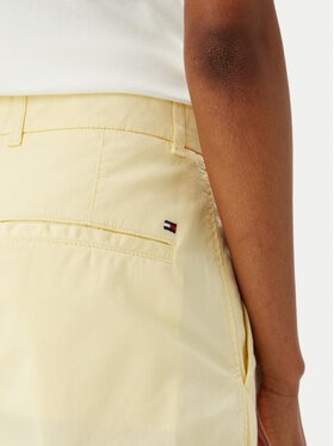 Tommy Hilfiger Szorty materiałowe WW0WW42457 Żółty Regular Fit