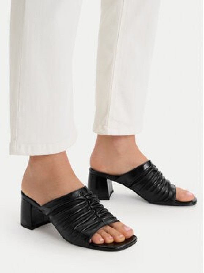 GINO ROSSI Klapki C-XRY25113-07 Czarny