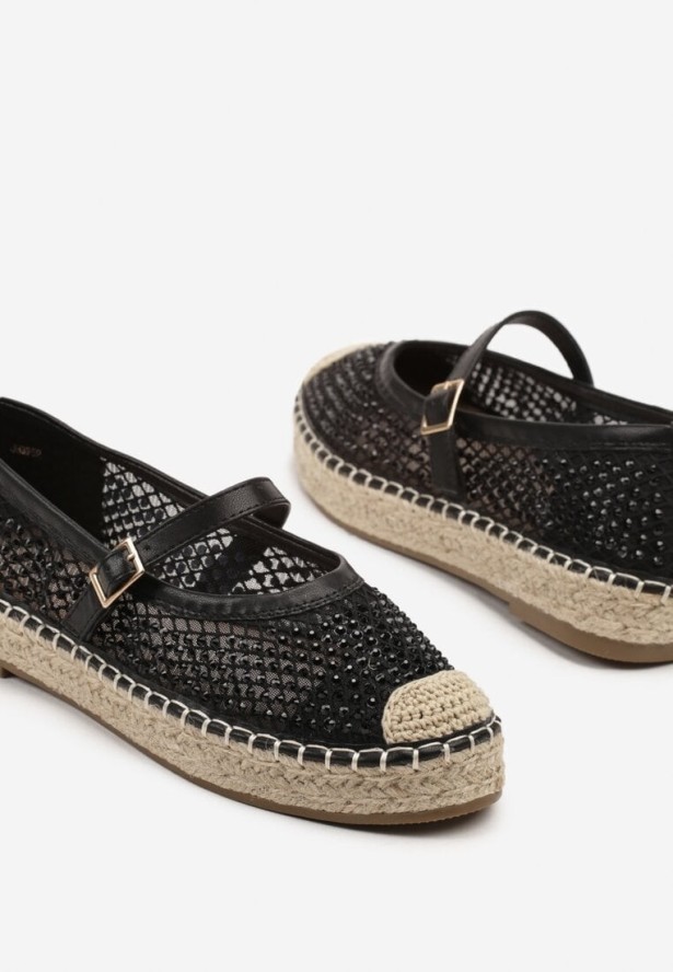 Czarne Espadryle Ozdobione Plecionką i Ażurową Cholewką Rinelona