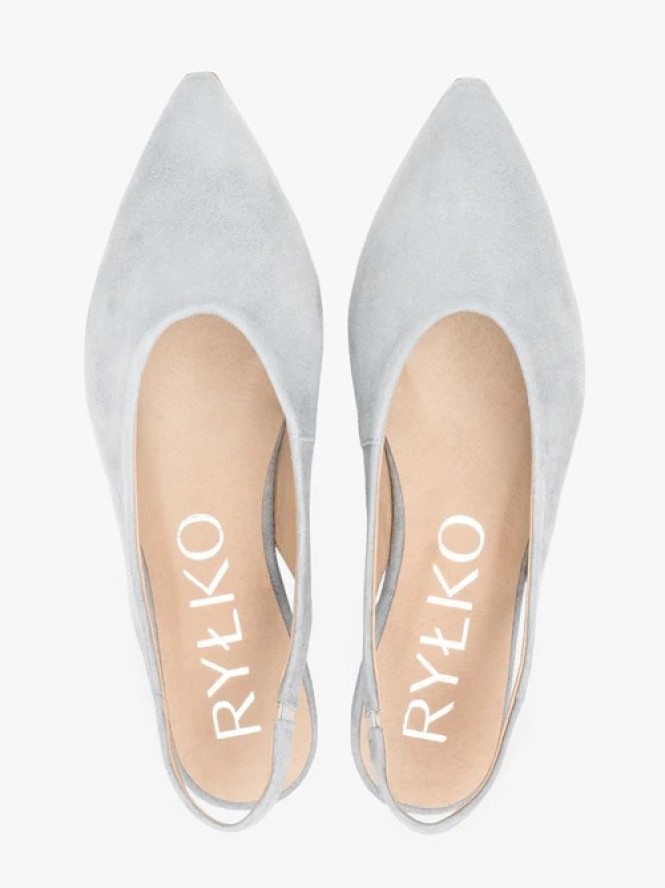 Jasnoniebieskie czółenka slingback w szpic