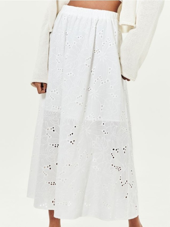 Ażurowa spódnica midi - biały