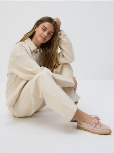 Zamszowe loafersy - pastelowy róż