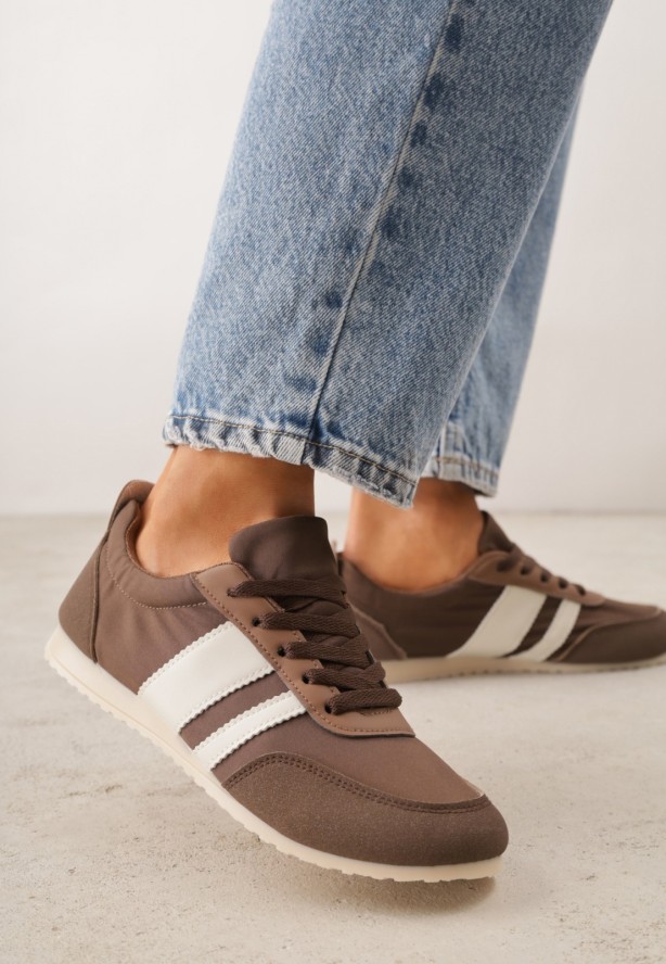 Brązowe Sneakersy w Stylu Klasycznych Tenisówek z Marszczeniem z Tyłu Aiglise