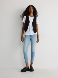 Jeansy typu sculpt - niebieski