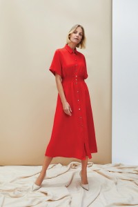 Koszulowa sukienka midi czerwona