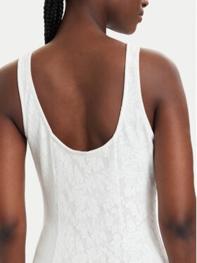 Vero Moda Sukienka koktajlowa Salina 10356493 Biały Regular Fit