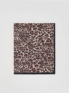 Szal w panterkę - wielobarwny