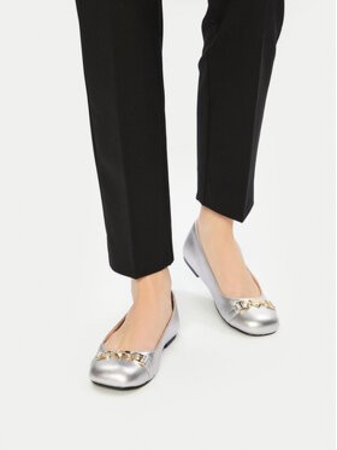 LOVE MOSCHINO Baleriny JA11011G1MIF090B Srebrny