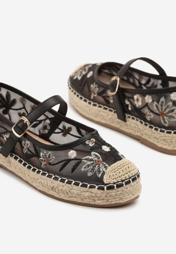 Czarne Espadryle z Siateczki na Plecionej Podeszwie Zdobione Haftem Evelritia