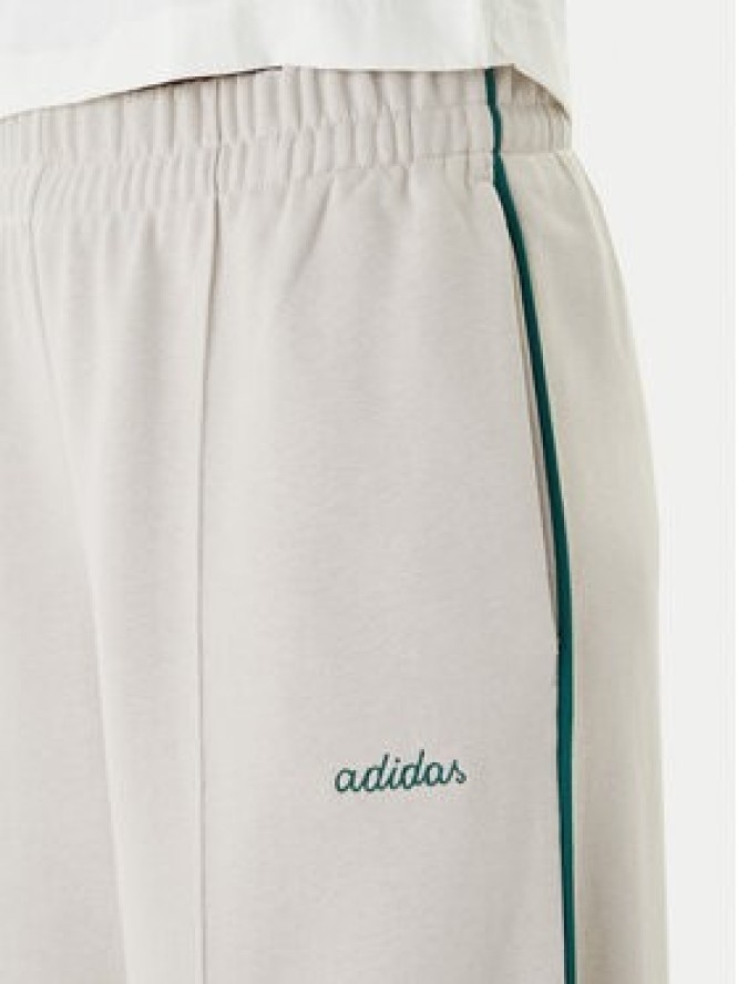 adidas Spodnie dresowe Seasonal Essentials Colourpop JZ0192 Beżowy Regular Fit