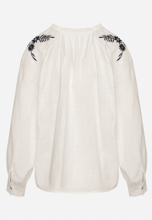 Biała Bluzka z Wiskozy z Ozdobnym Haftem Erinova