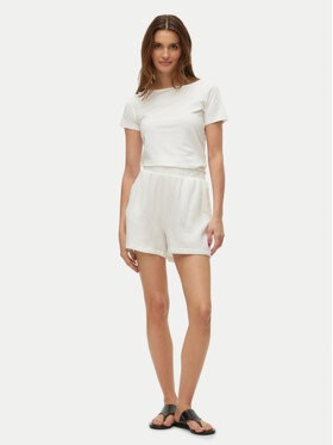 Vero Moda Szorty materiałowe Natali 10279687 Biały Baggy Fit