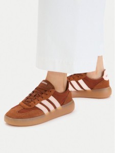 adidas Sneakersy Barreda Decode IH1443 Brązowy