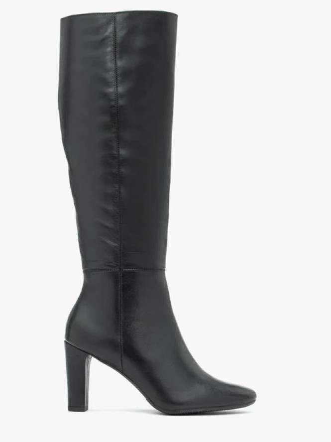 Czarne kozaki ze skóry licowej na wysokim obcasie