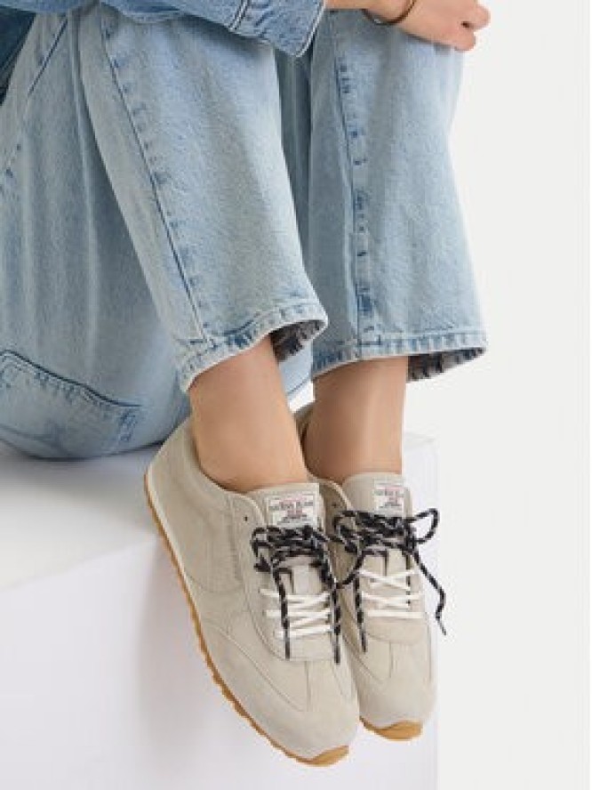 Guess Jeans Sneakersy EO-CS5262 Szary