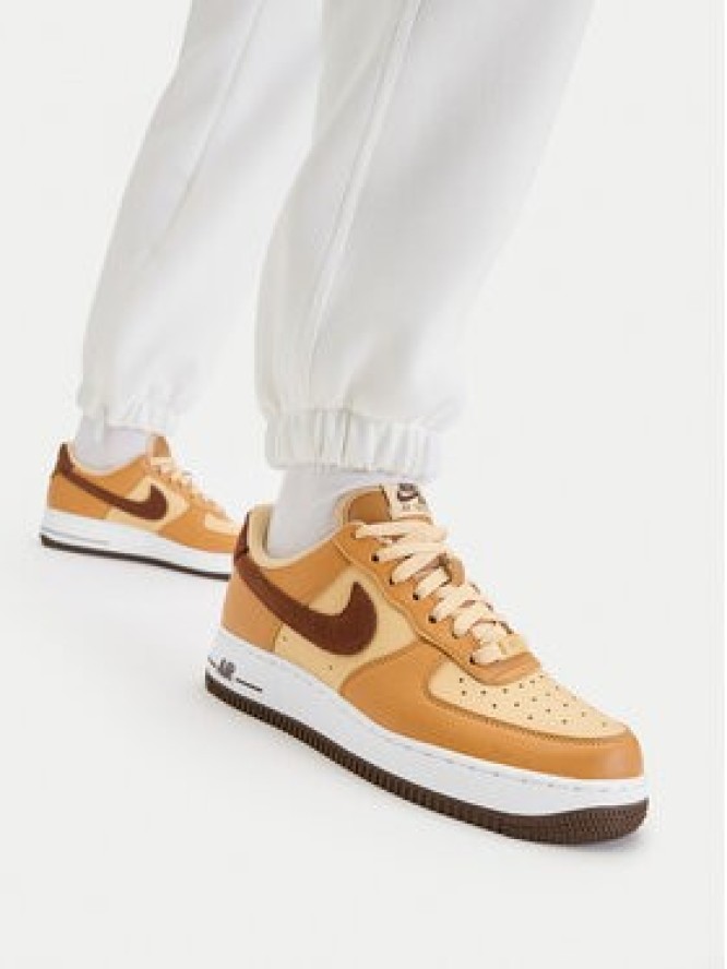 Nike Sneakersy Air Force 1 '07 Next Nature HQ3905 200 Beżowy