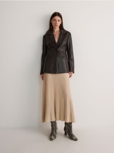 Plisowana spódnica midi - kremowy