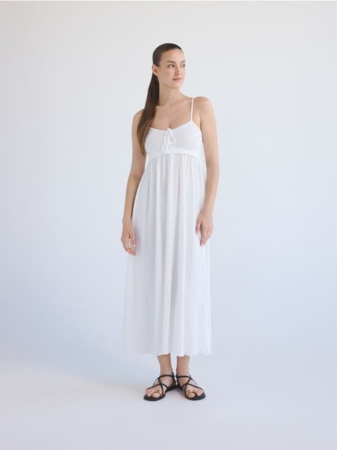 Sukienka midi na ramiączkach - złamana biel