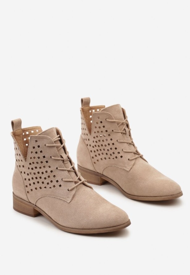 Beżowe Sznurowane Botki ze Skórzaną Wkładką Ażurową Cholewką za Kostkę i Wycięciem Tlixa
