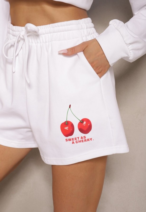 Białe Szorty z Bawełny High Waist Ozdobione Wiśnią Davivra