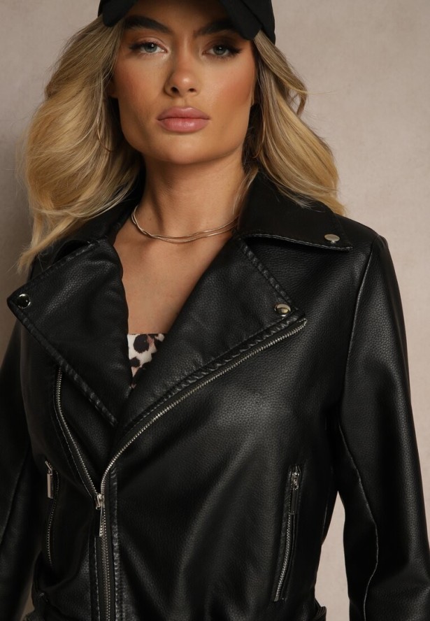 Czarna Kurtka Ramoneska Ozdobiona Paskiem Allinaria