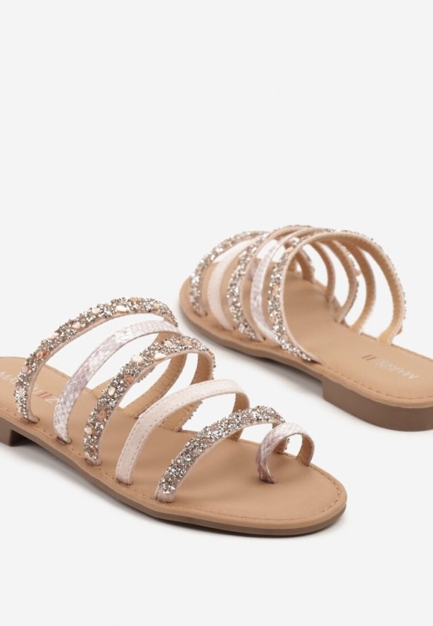 Różowe Klapki z Ozdobnymi Paskami Lunaviae