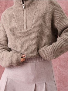 Sweter half-zip z domieszką wełny - brązowy