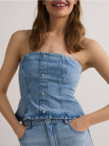 Krótki jeansowy top - niebieski