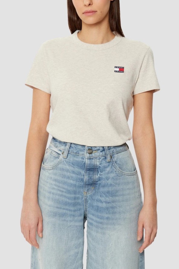 TOMMY JEANS Beżowy damski t-shirt z małym logo, Rozmiar M