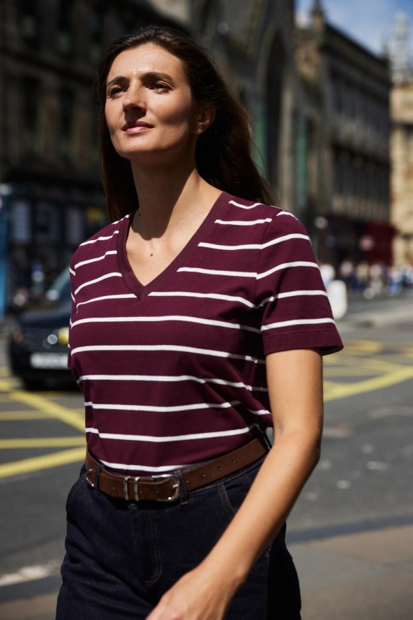 T-shirt w paski burgundowy