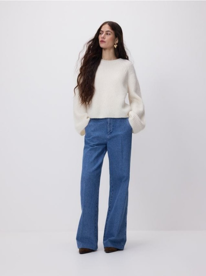 Sweter z wełną i moherem - złamana biel