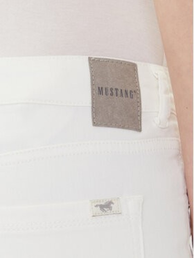 Mustang Jeansy Shelby 1016183 Biały Skinny Fit