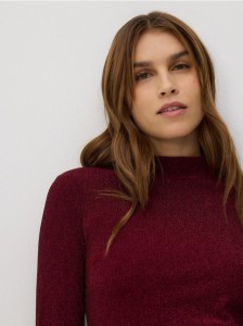 Błyszczący golf - bordowy