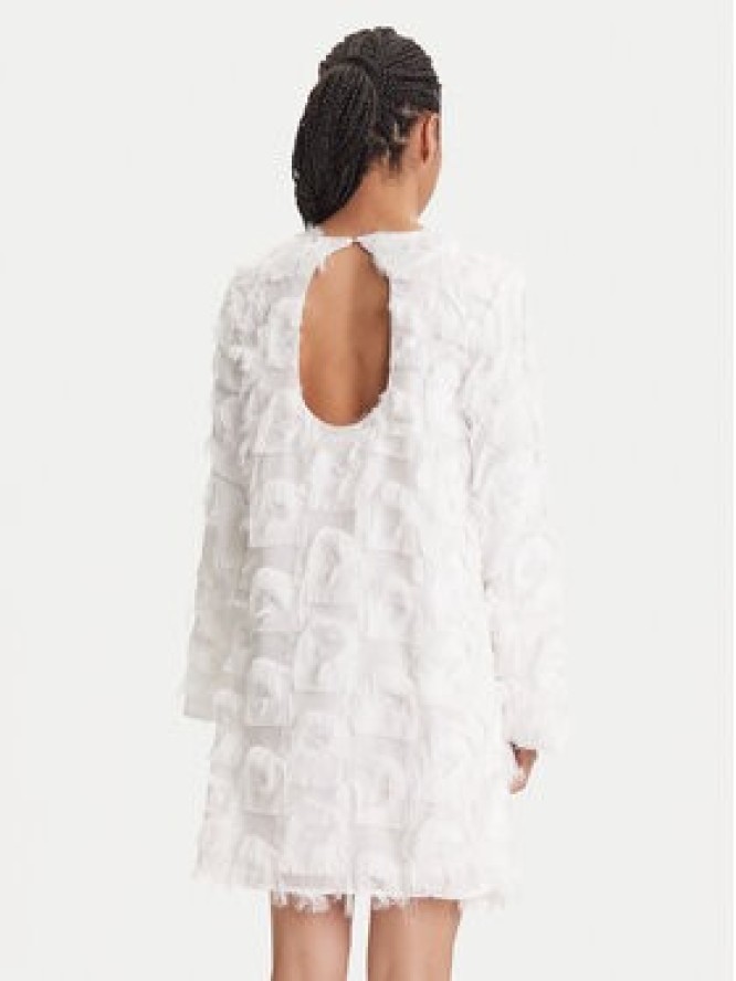 YAS Sukienka koktajlowa 26038226 Biały Loose Fit